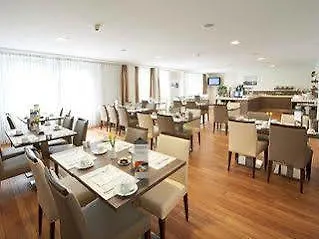 Ghotel & Living